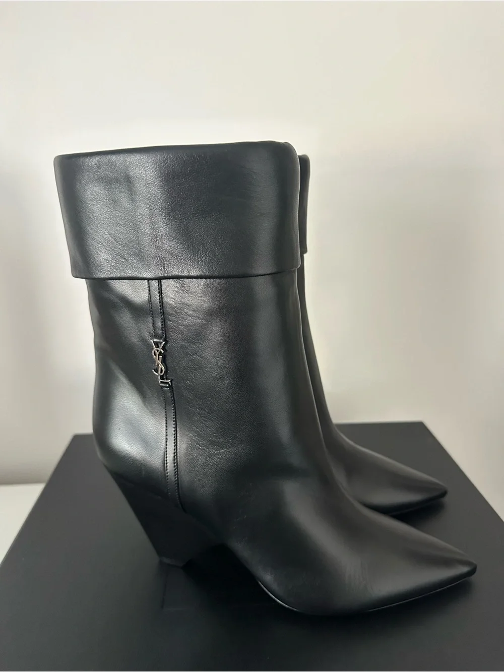 Saint Laurent Black Leather 95mm Niki boots 38.5